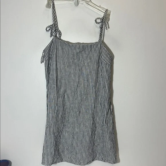 Reformation Aubree 100% linen Vineyard stripe - Picture 4 of 4